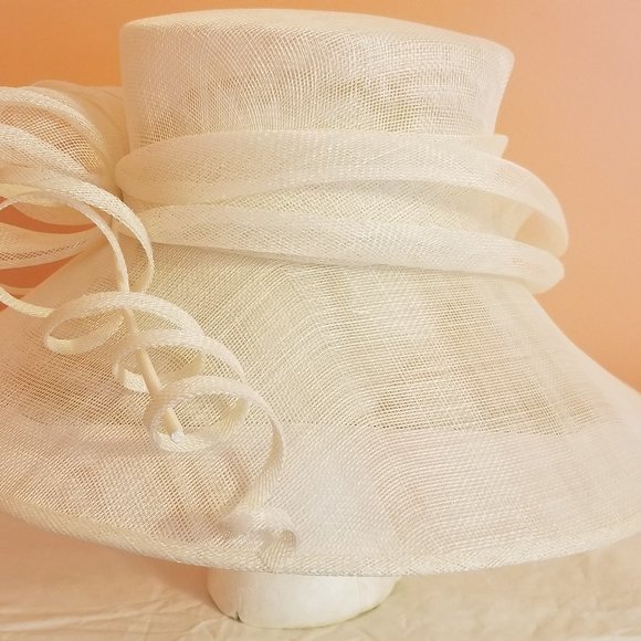 Women\'s hand-made dress hats